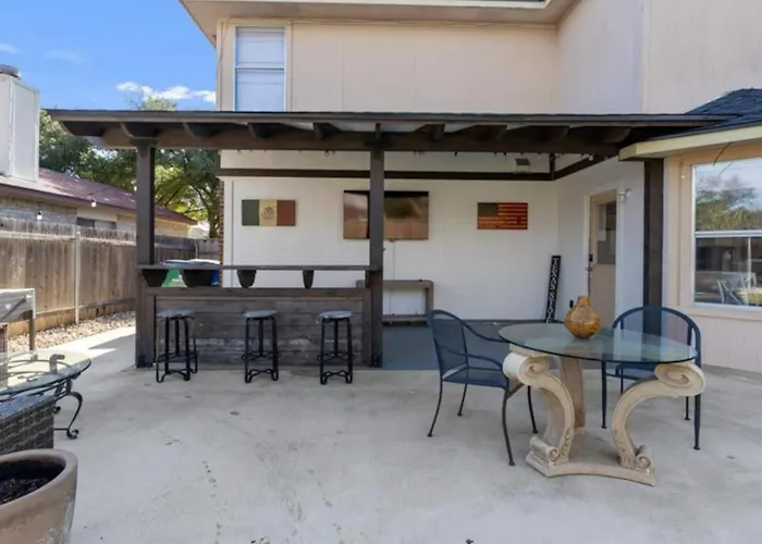 Spacious & Stylish 4 Bedroom House