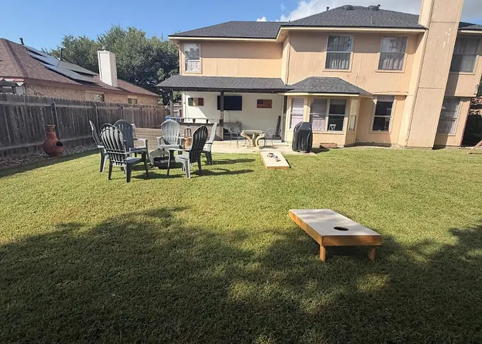 Holiday home Spacious & Stylish 4 Bedroom House *